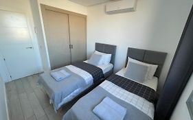 Ocean Garden Sunset Apartment - Heated Swimming Pool Free Wifi